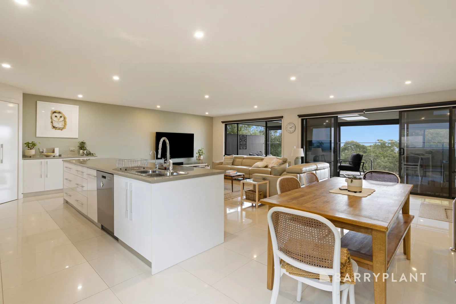 4 Crest Drive, Rosebud VIC 3939