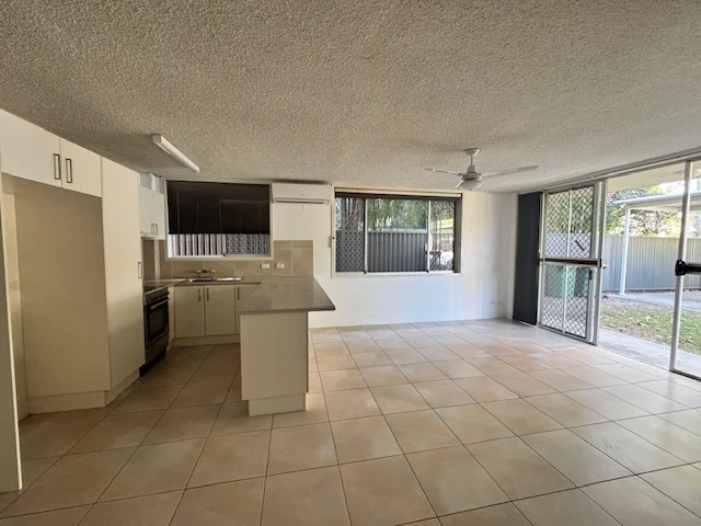 Additional image 5 of 2/40 Darrambal Street, Surfers Paradise QLD 4217