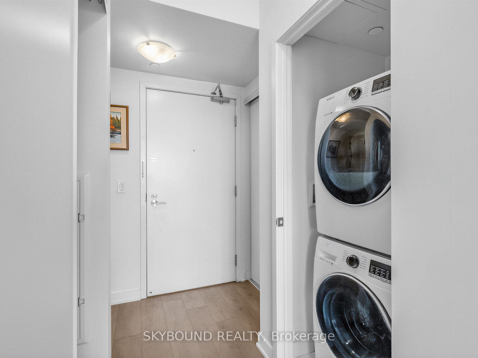 1910-2 Sonic Way, Toronto, ON, M3C 0P2 photo 3