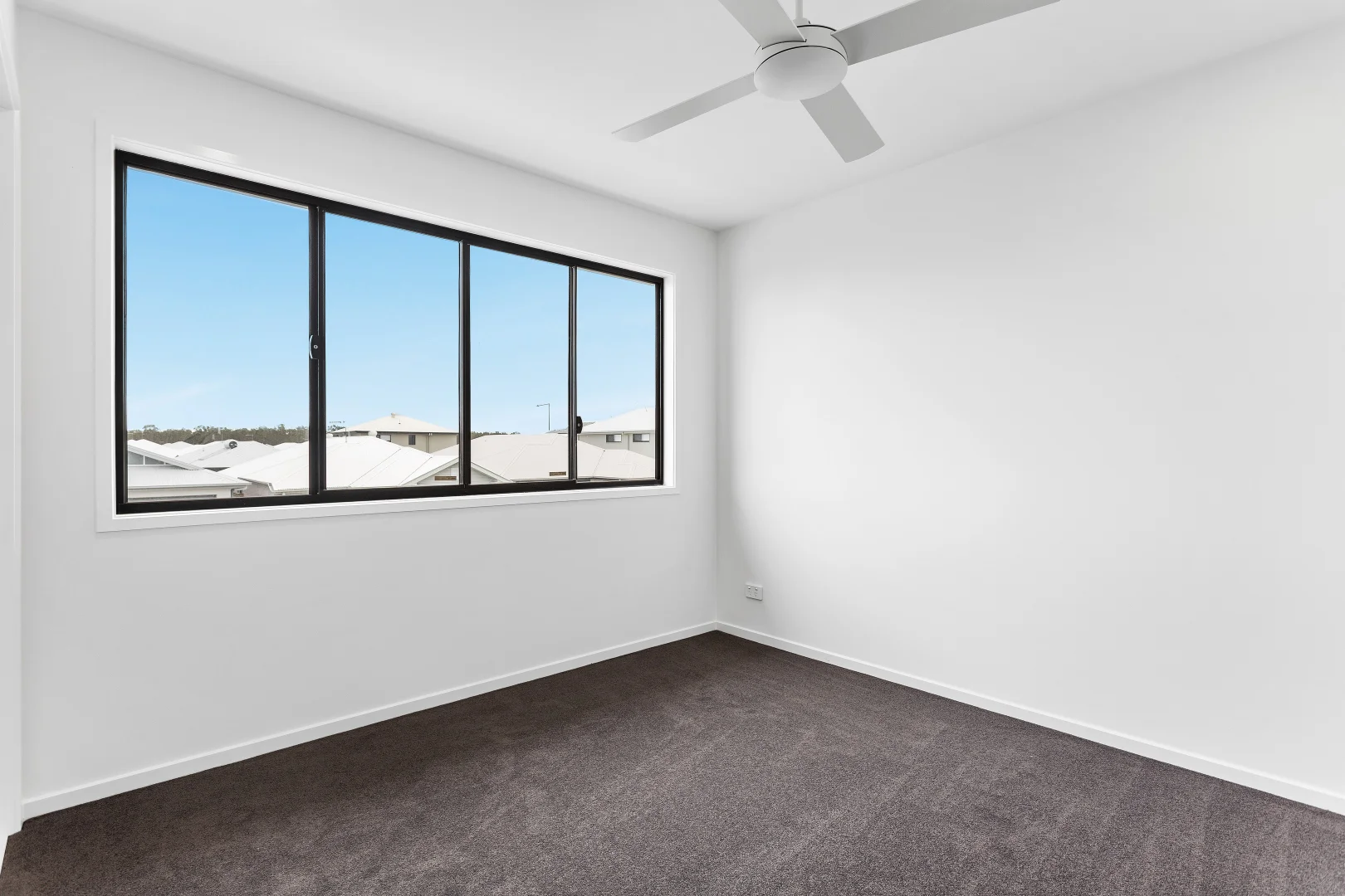 1/2 Kirsten Circuit, Nirimba QLD 4551 photo 4