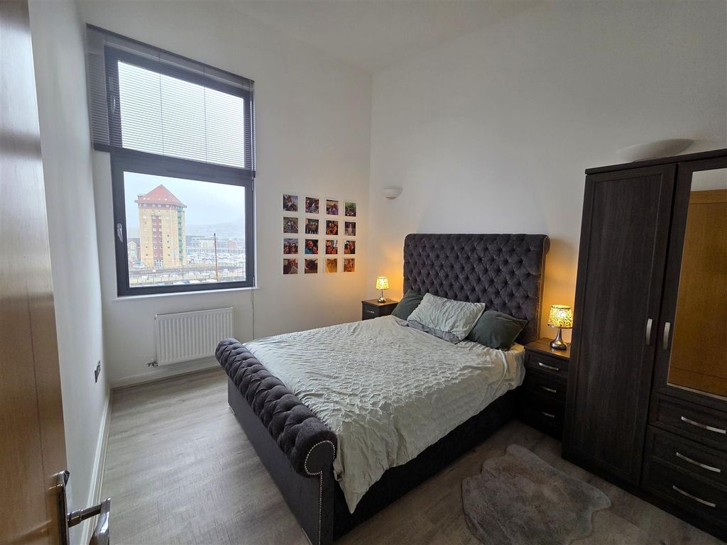 Additional image 10 of 2 bed flat for saleSt Stephens Court, Marina, Swansea SA1