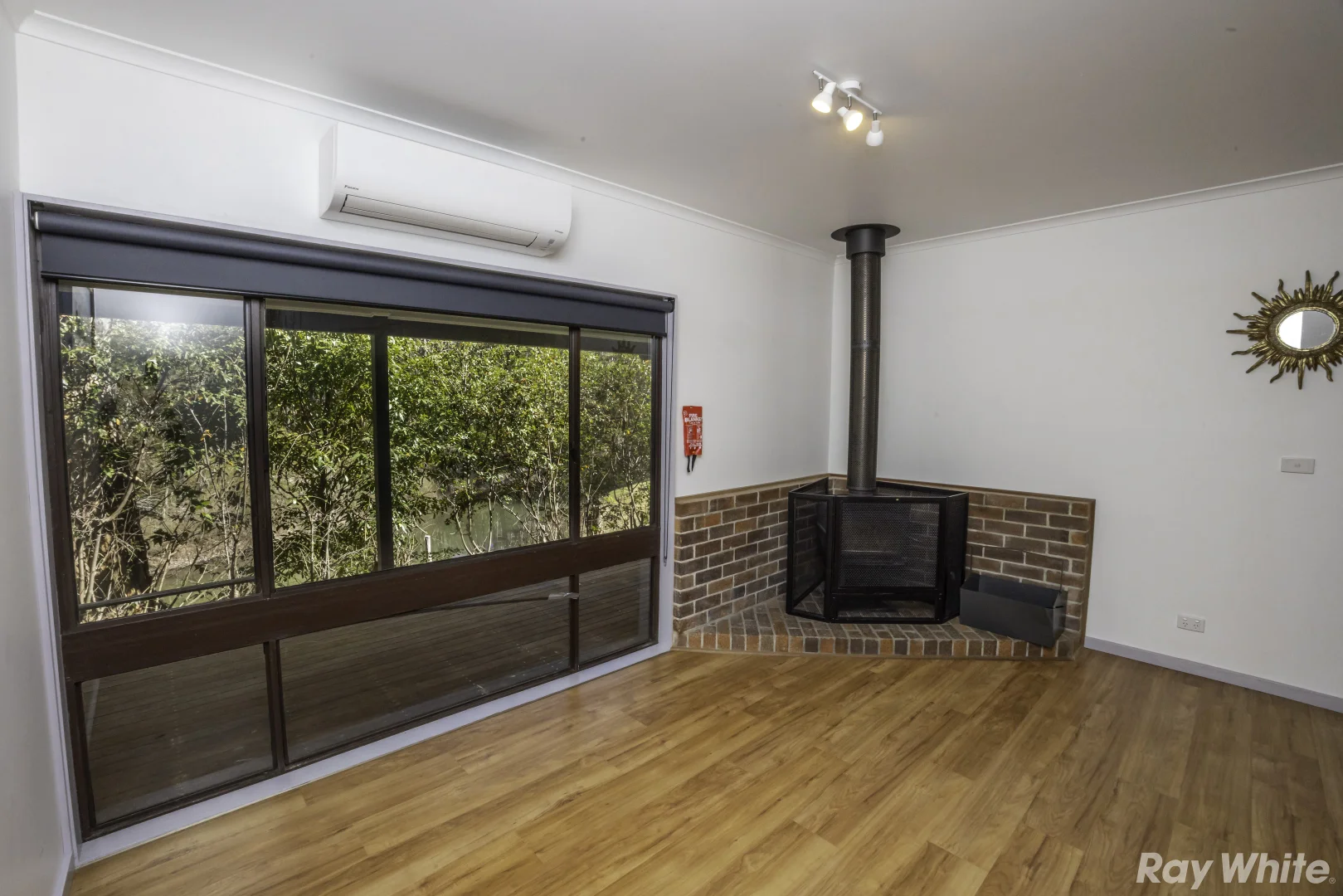 Additional image 3 of 2851 The Lakes Way, Bungwahl NSW 2423
