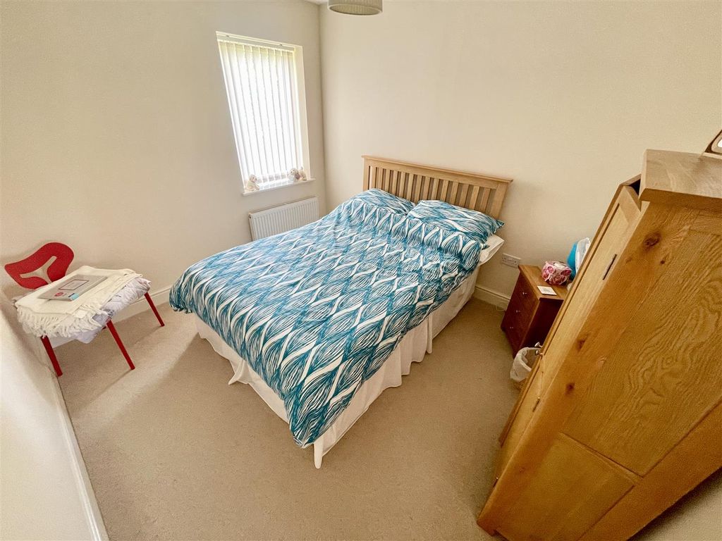 Additional image 6 of 2 bed flat for saleWren Gardens, Portishead BS20