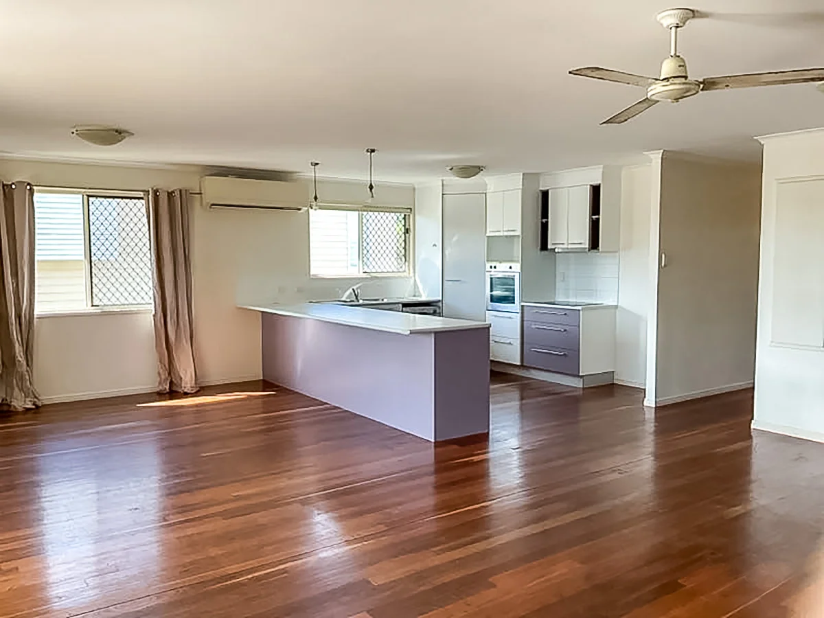 Additional image 2 of 2/293 Torquay Terrace, Torquay QLD 4655