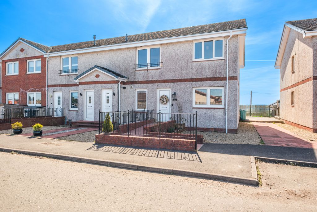 2 bed flat for salePipers Court, Shotts ML7