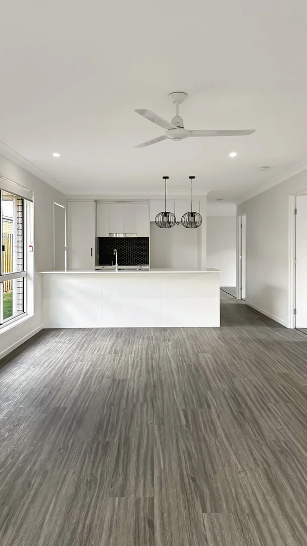 Additional image 2 of 5 Lily Pilly Street, Collingwood Park QLD 4301