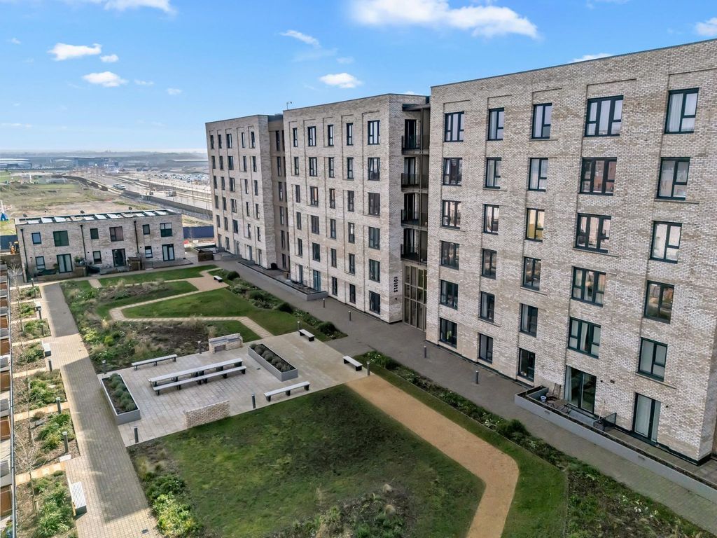 Additional image 18 of 2 bed flat for saleRunway Avenue, Patchway BS34