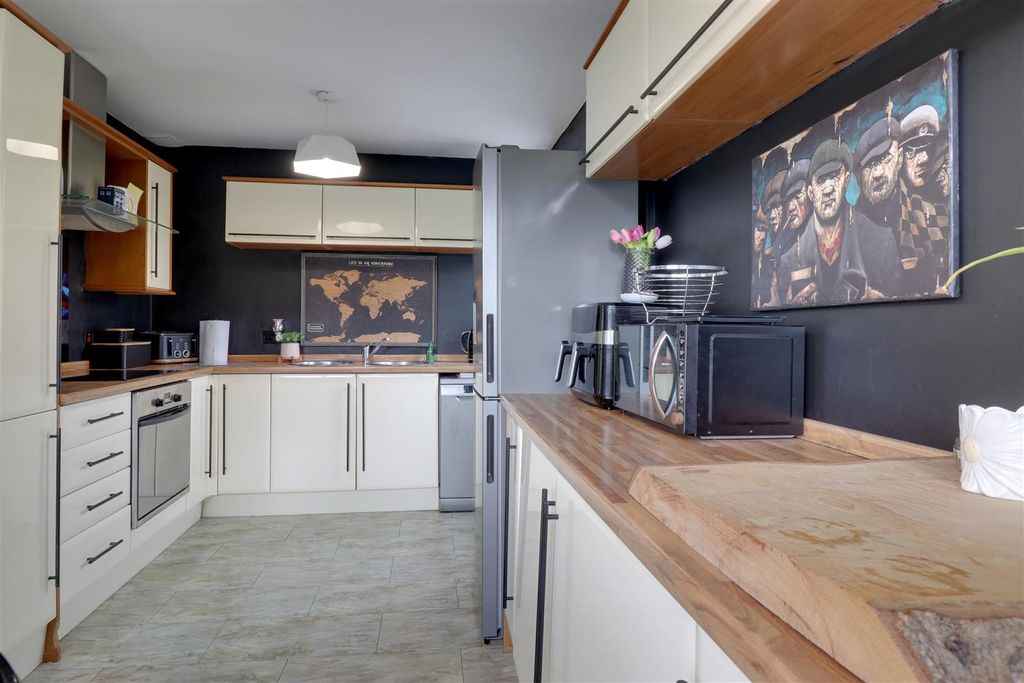 Additional image 9 of 4 bed bungalow for sale97 Donaghadee Road, Bangor BT20