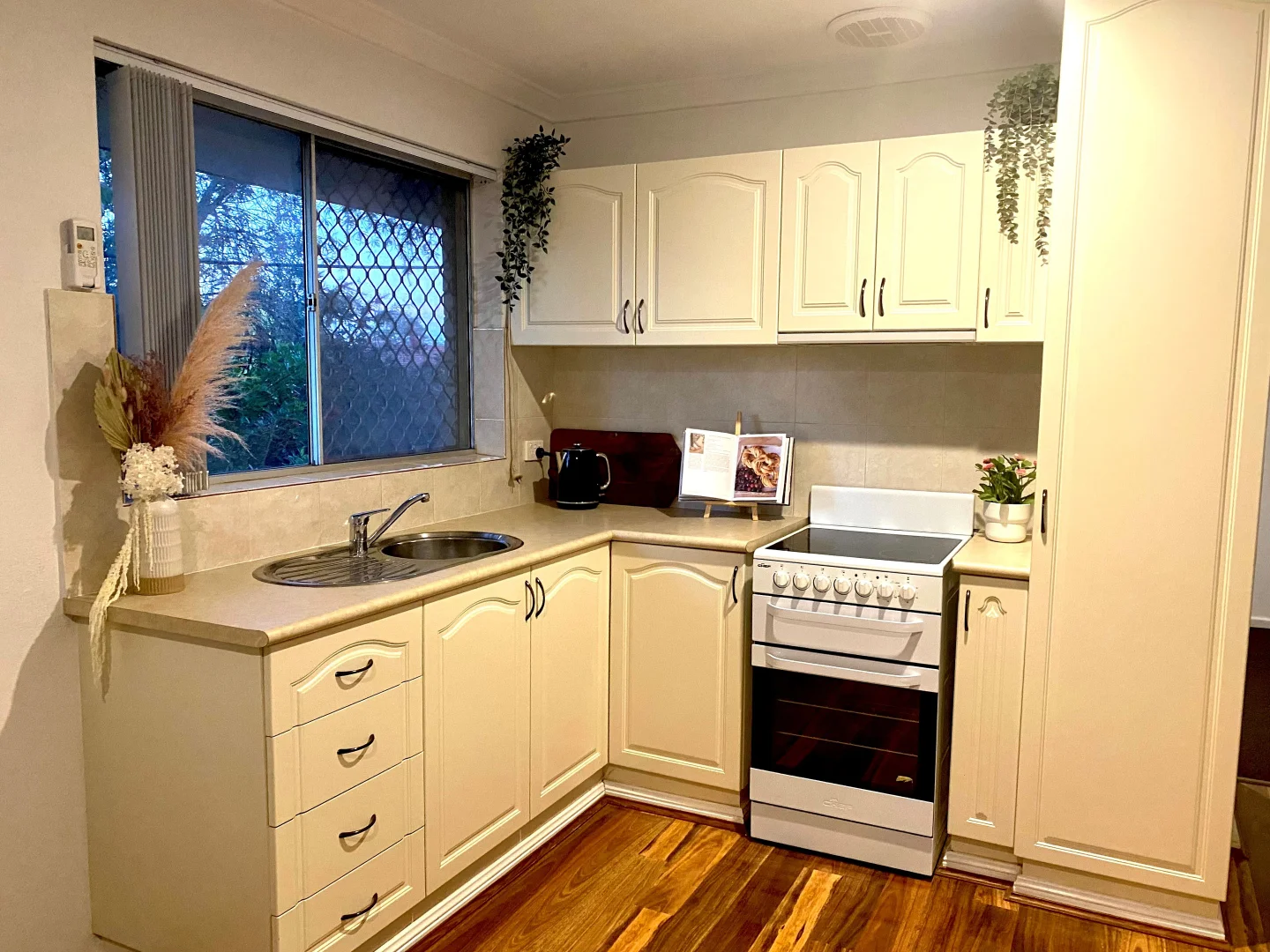 Additional image 22 of 9/140 Normanby Road, Inglewood WA 6052