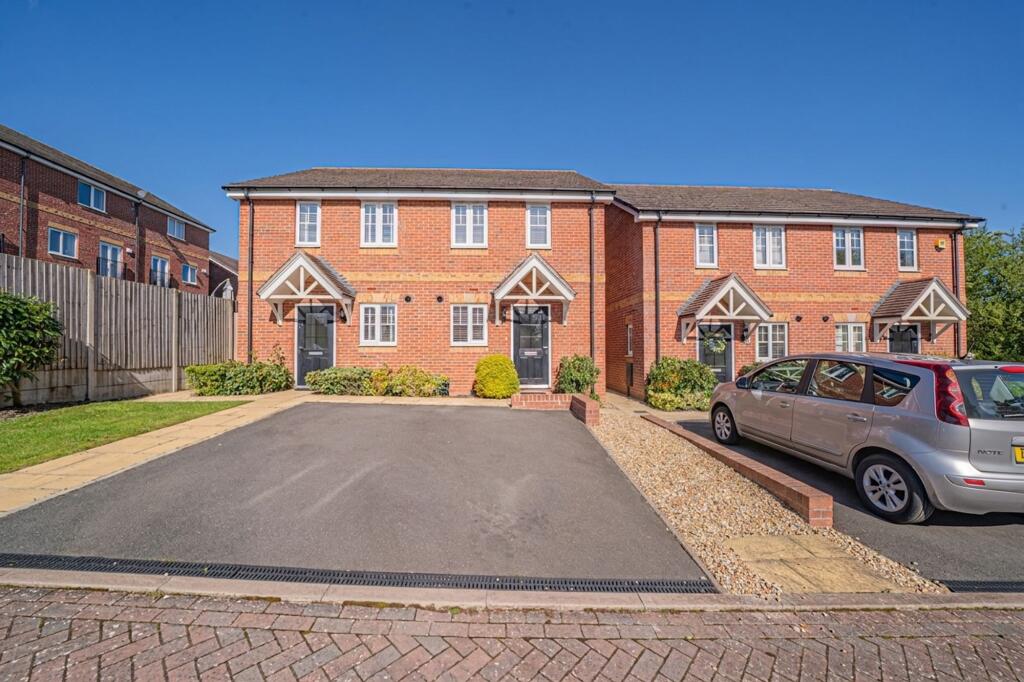 Ken Trueman Grove, Knowle, B93