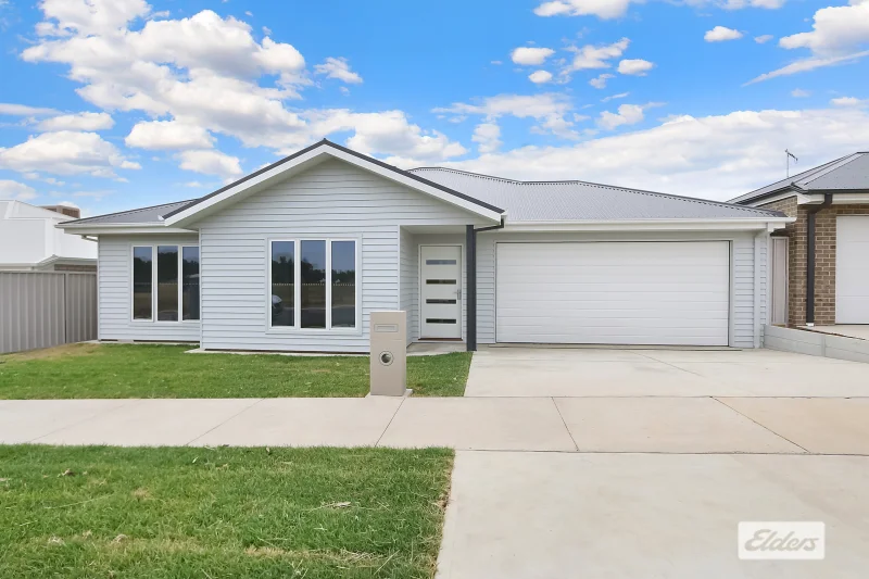 16 Stobie Crescent, Leneva VIC 3691