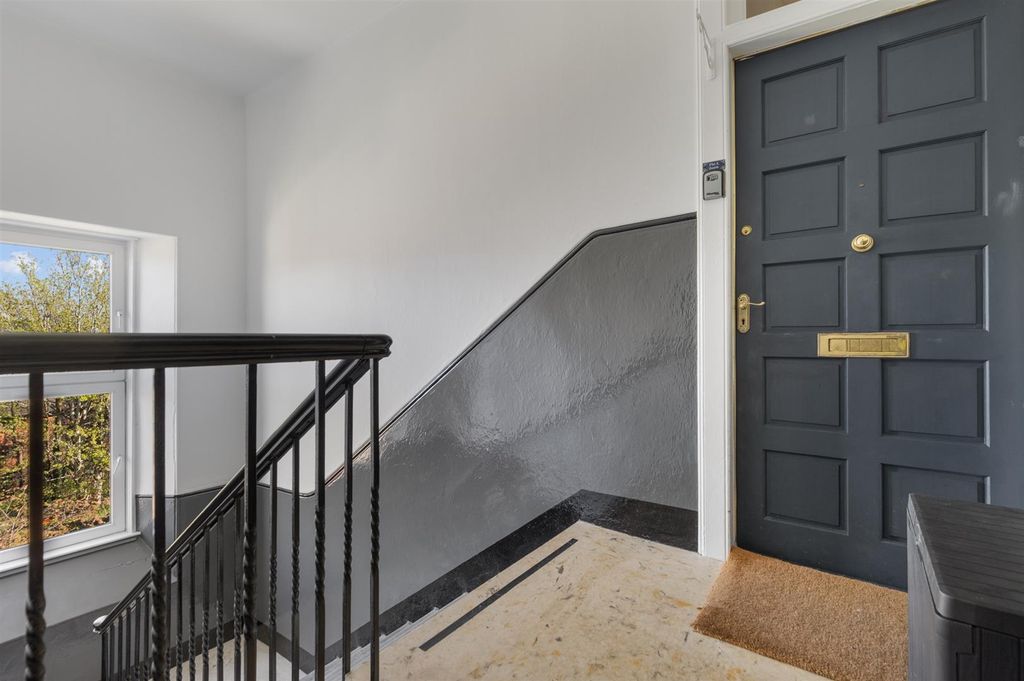 Additional image 5 of 2 bed flat for saleClydeshore Road, Dumbarton G82
