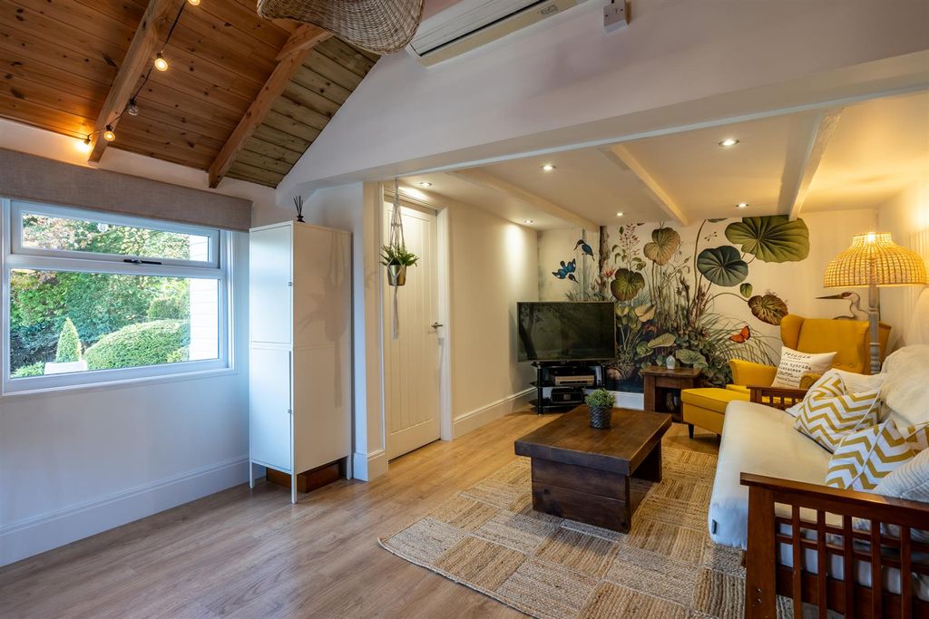 Additional image 70 of 4 bed detached house for saleOld Hay Lane, Sheffield S17