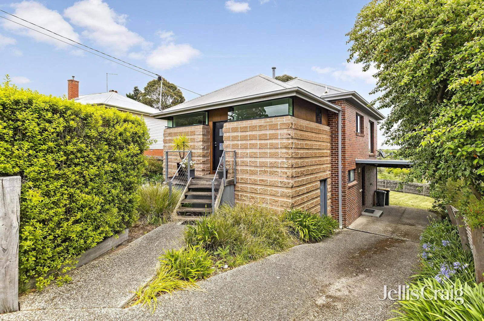 16 Magpie Street, Golden Point VIC 3350