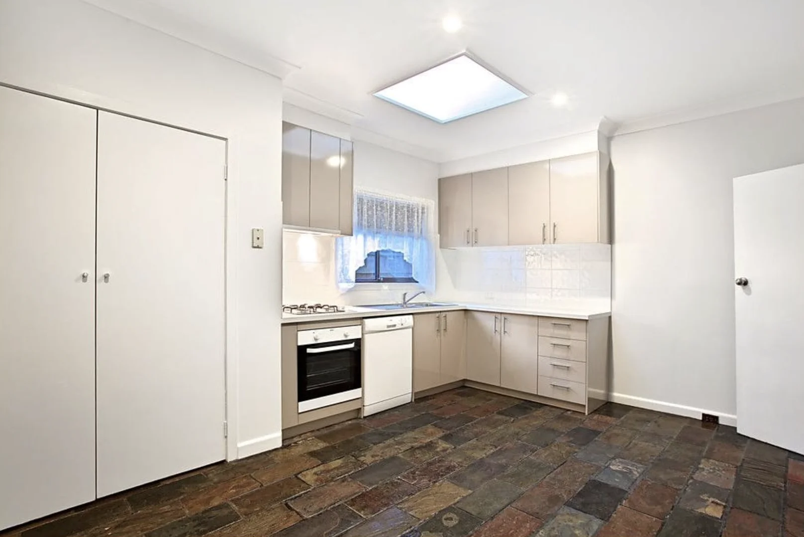 Additional image 3 of 1/29 Cherry Street, Macleod VIC 3085