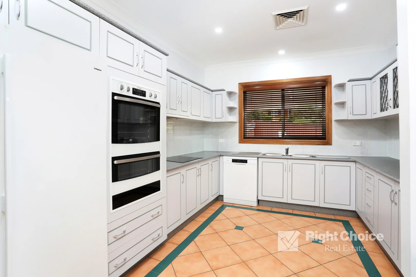 Additional image 3 of 16 Armstrong Avenue, Mount Warrigal NSW 2528