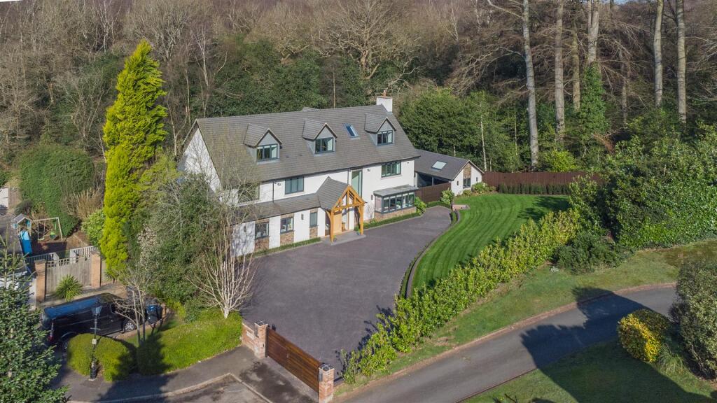 The Moorlands, Four Oaks Estate