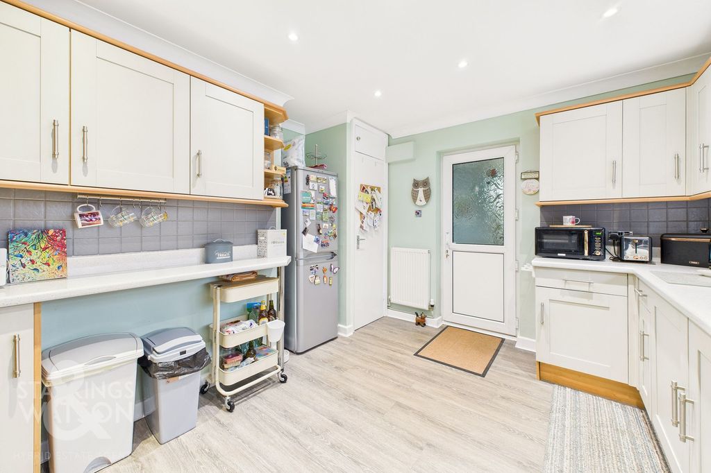Additional image 12 of 3 bed detached bungalow for saleChurch Road, Yelverton, Norwich NR14