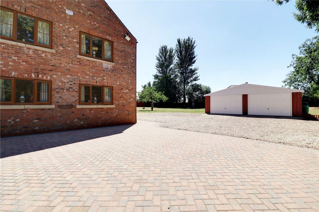 Additional image 43 of 6 bed detached house for saleGodnow Bridge, Crowle DN17