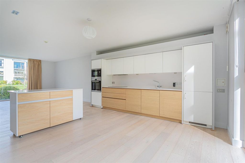 Additional image 13 of 2 bed flat for saleBirch Close, Corsham SN13