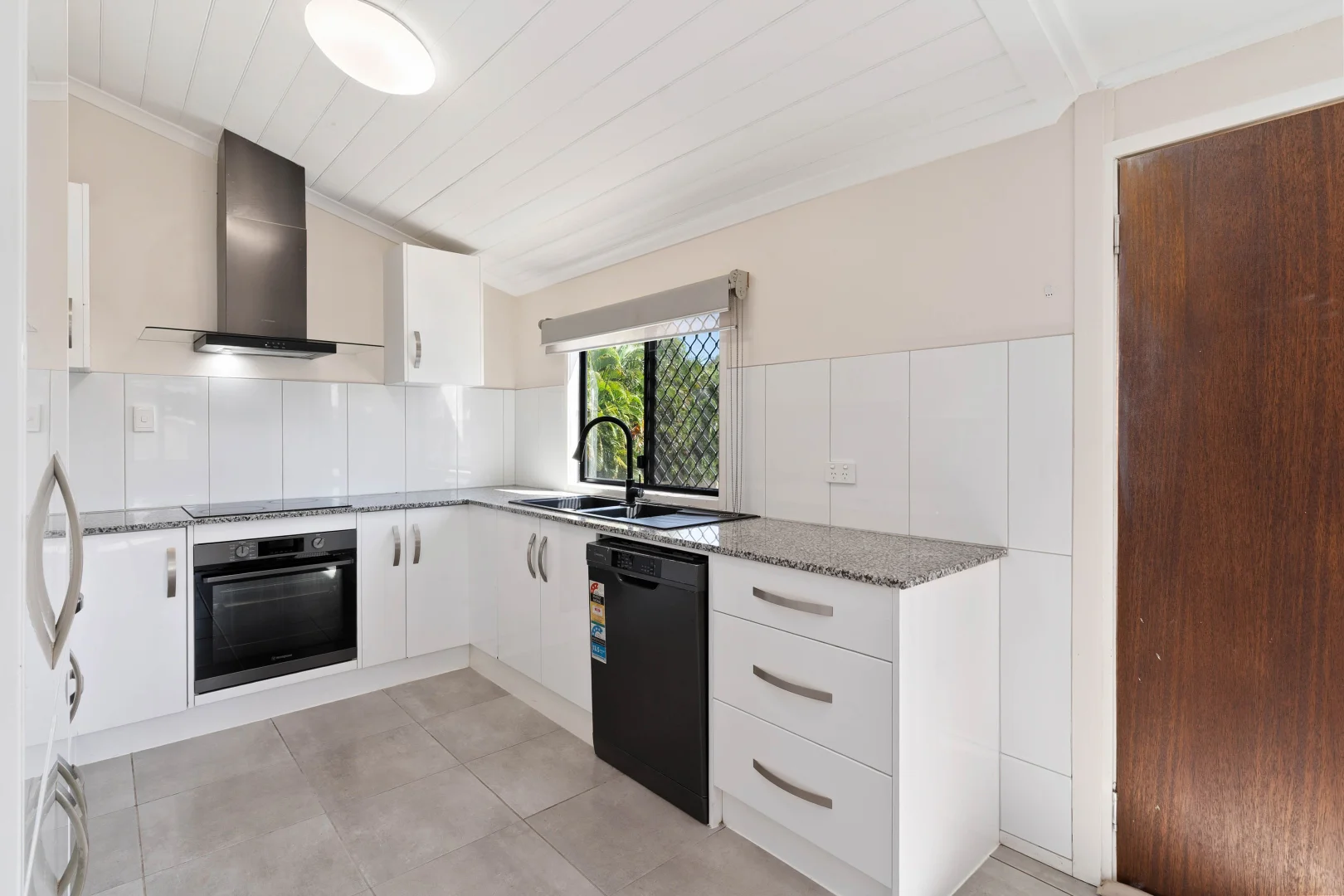 Additional image 3 of 116B Derby Street, Allenstown QLD 4700