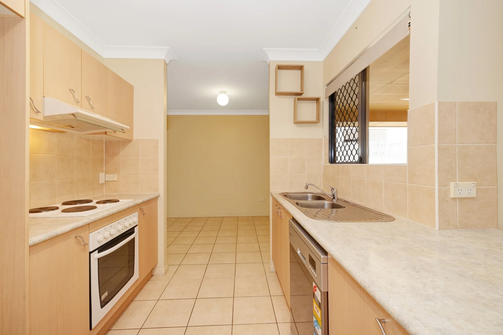 Additional image 3 of 31 Timbury Way, Mount Louisa QLD 4814