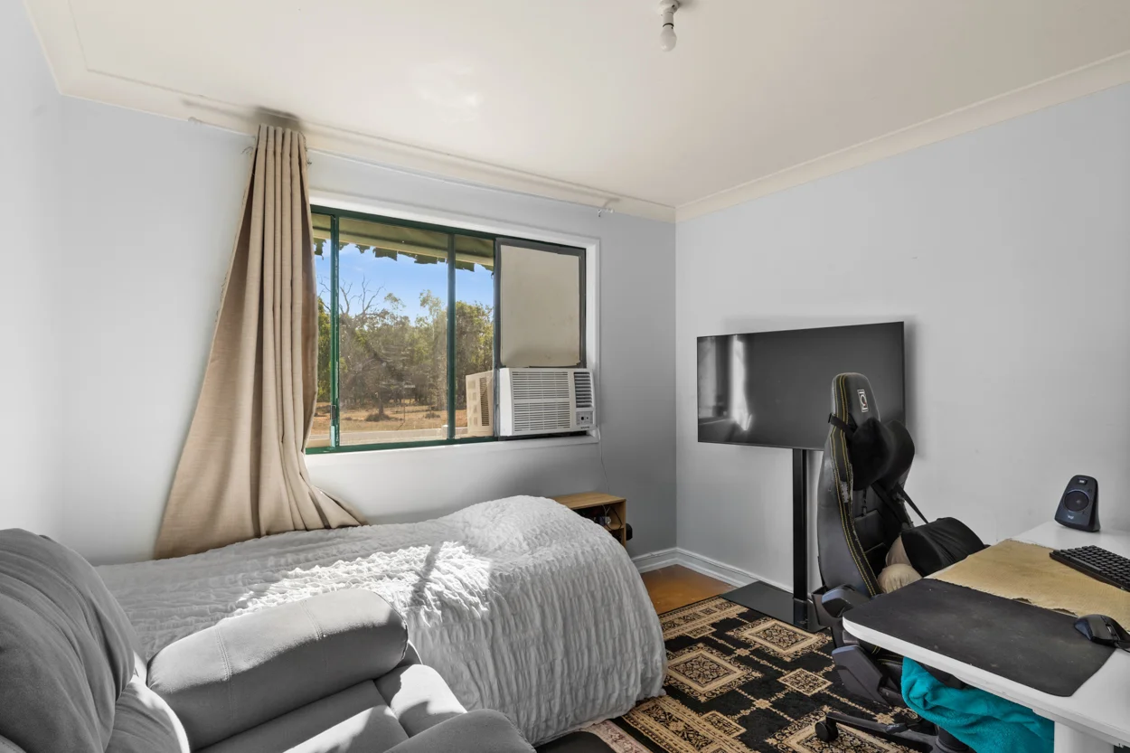 Additional image 9 of 2 Peter Street, Leyburn QLD 4365