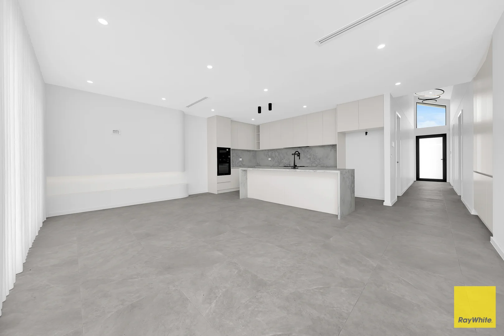 1 Digtree Crescent, Mickleham VIC 3064 photo 3