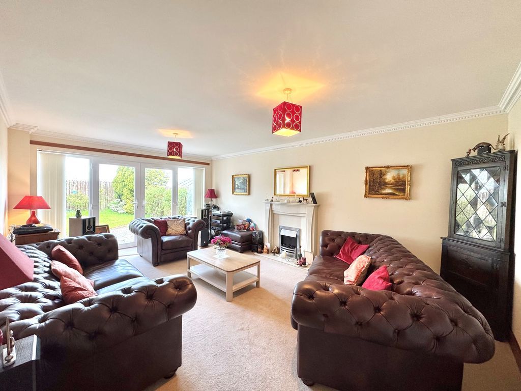 3 bed detached bungalow for saleLomond View, Drongan KA6 photo 2