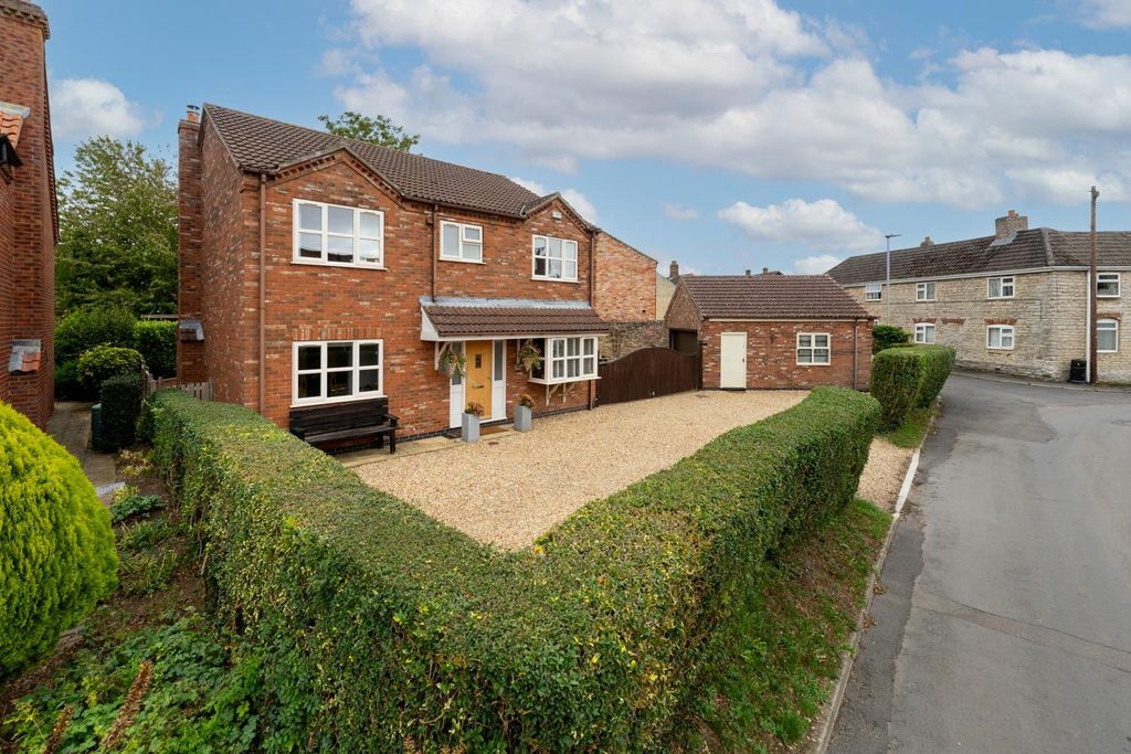 Additional image 2 of 4 bed detached house for saleGrove Street, Kirton Lindsey, Gainsborough DN21