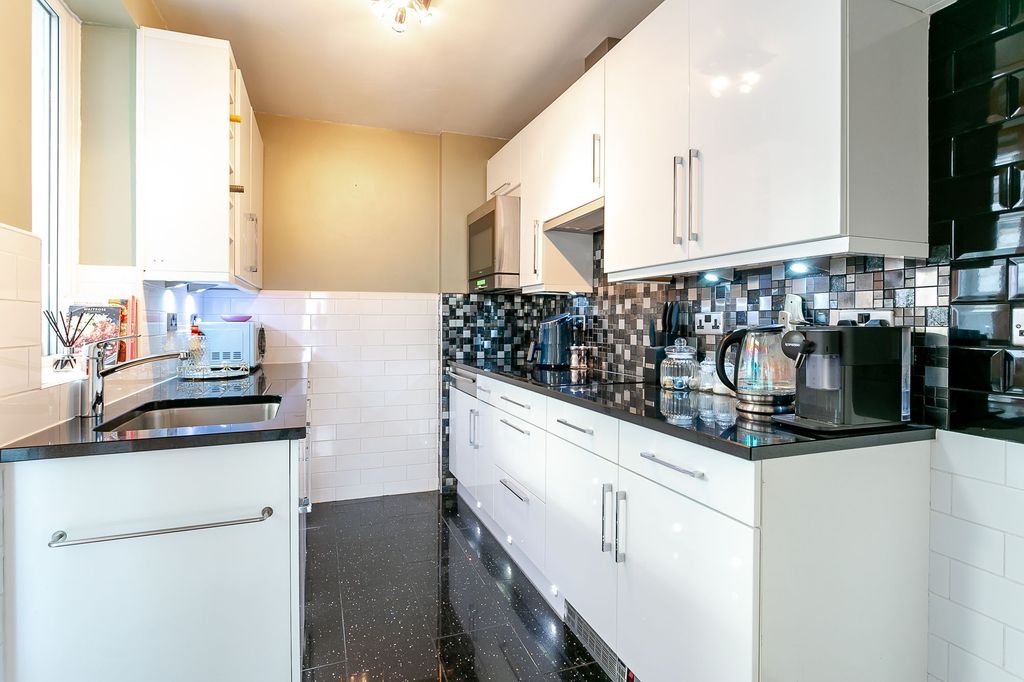 Additional image 9 of 2 bed terraced house for saleCecil Street, Harrogate HG1