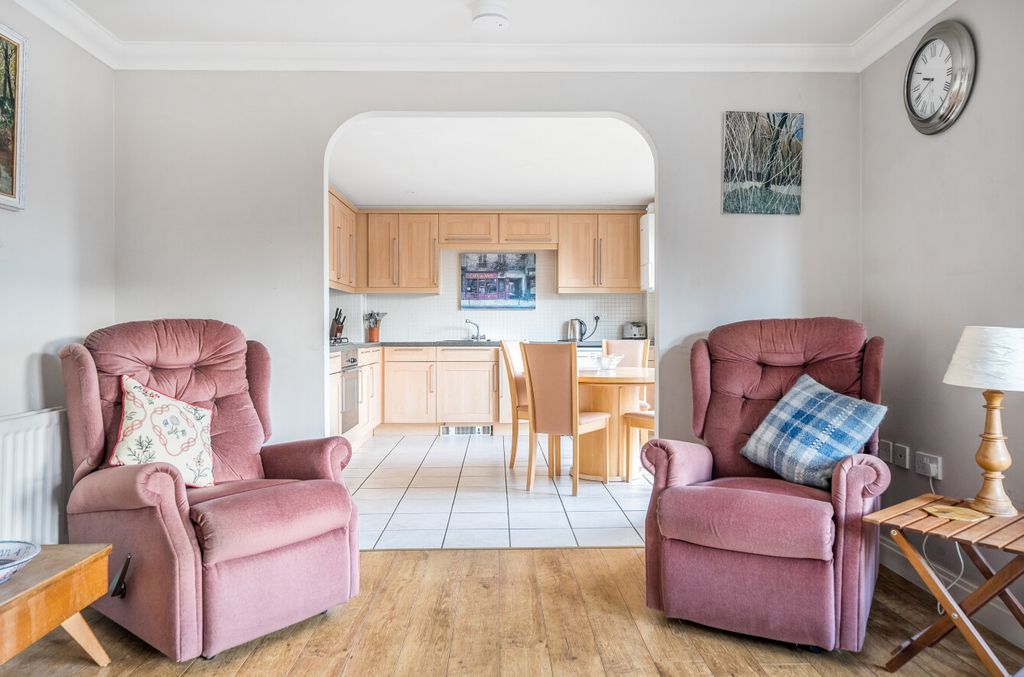 Additional image 9 of 3 bed flat for saleMarshall Square, Banister Park, Southampton, Hampshire SO15