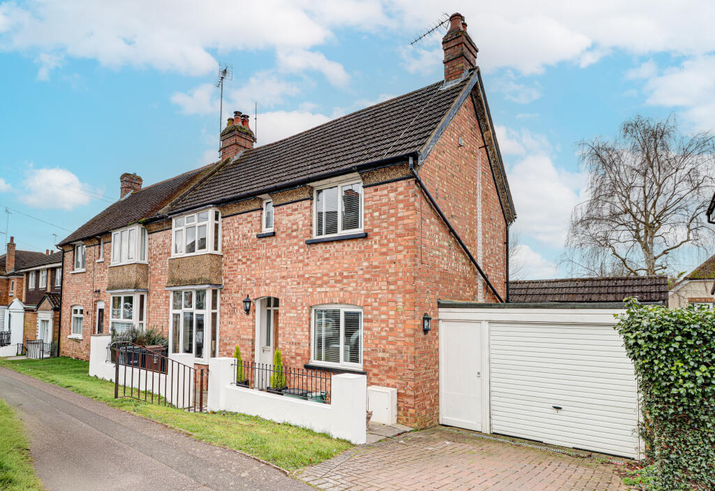 Salisbury Road, Harpenden, Hertfordshire, AL5