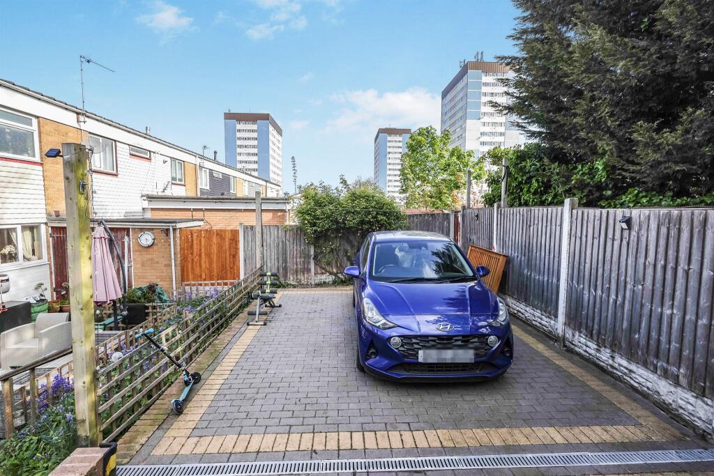 Additional image 11 of Giles Close, BIRMINGHAM