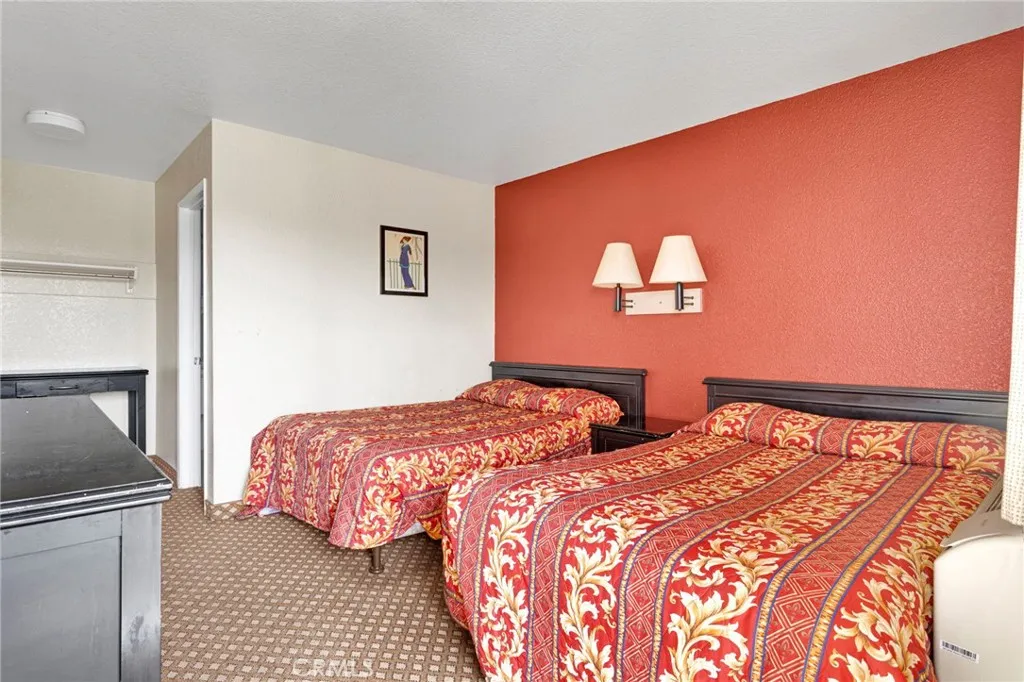 Additional image 11 of 16901 Stoddard Wells Rd, Victorville, CA 92394
