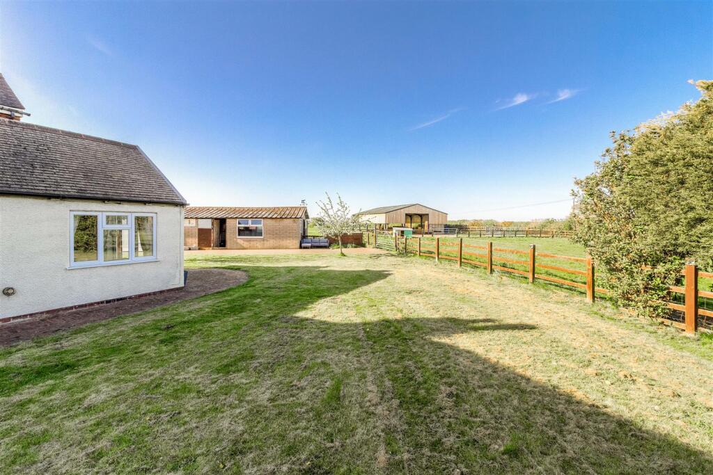Additional image 33 of Clifton Road, No Mans Heath, B79