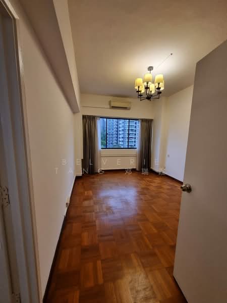 4 Cairnhill Rise photo 5