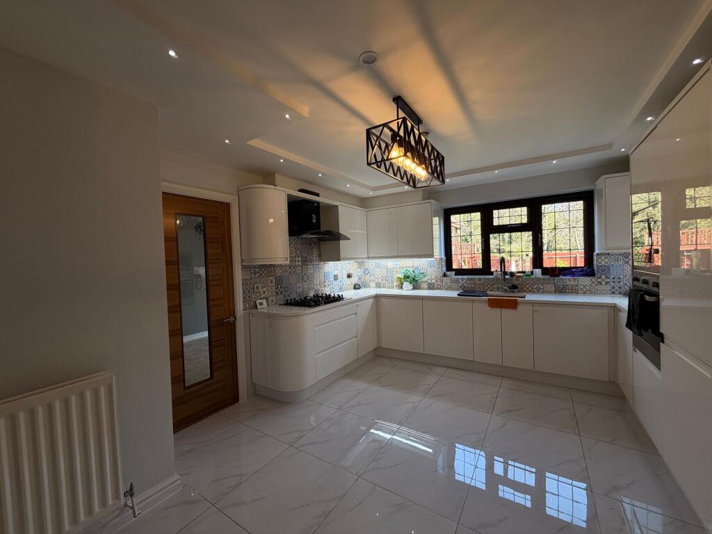 Additional image 4 of Oldacre Close, Sutton Coldfield, B76