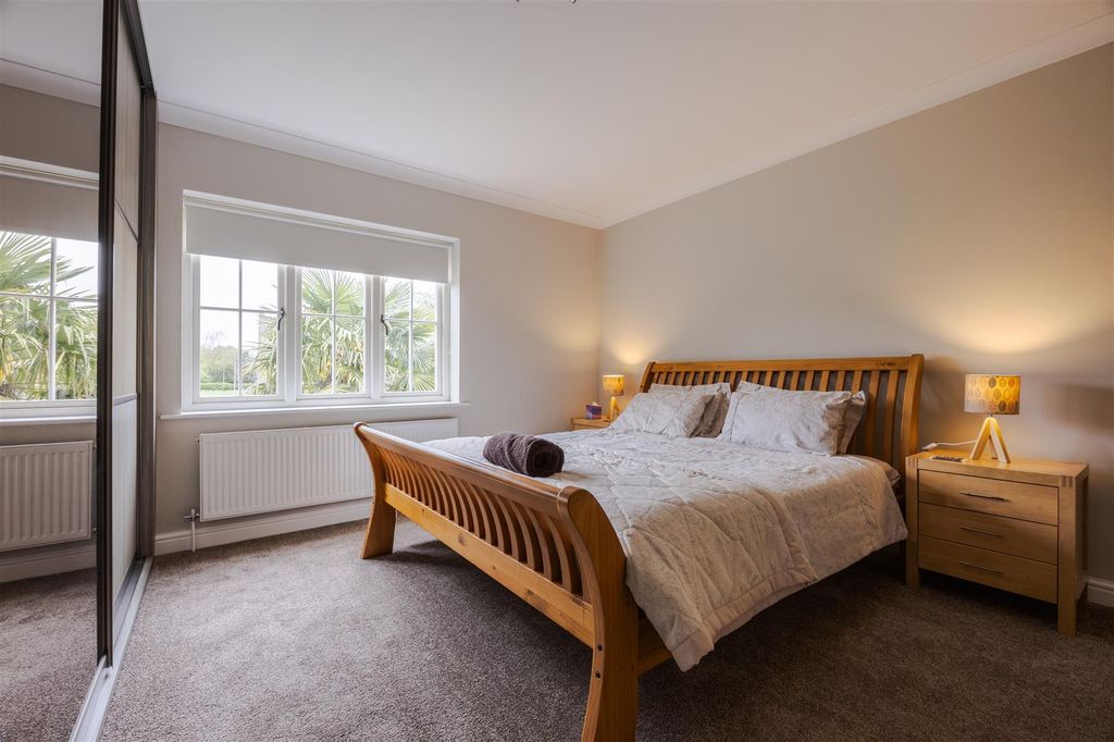 Additional image 19 of 5 bed detached house for saleHaytons Lane, Appleby DN15