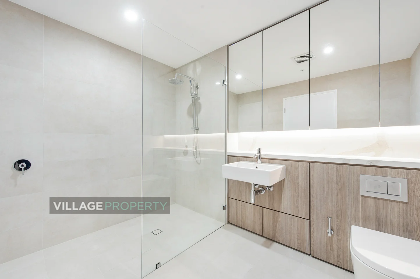 Additional image 4 of 1424/1 Maple Tree Road, Westmead NSW 2145