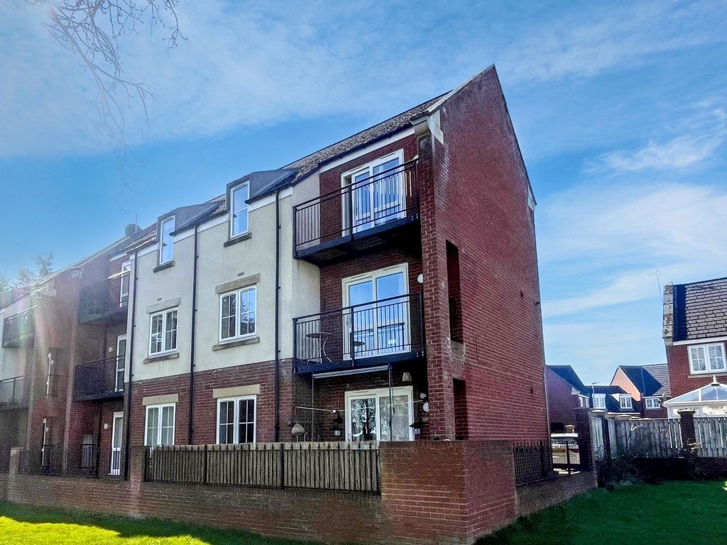 2 bed flat for saleTurner Square, Morpeth NE61