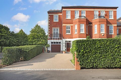 Rosebury Square, Repton Park, Woodford Green IG8