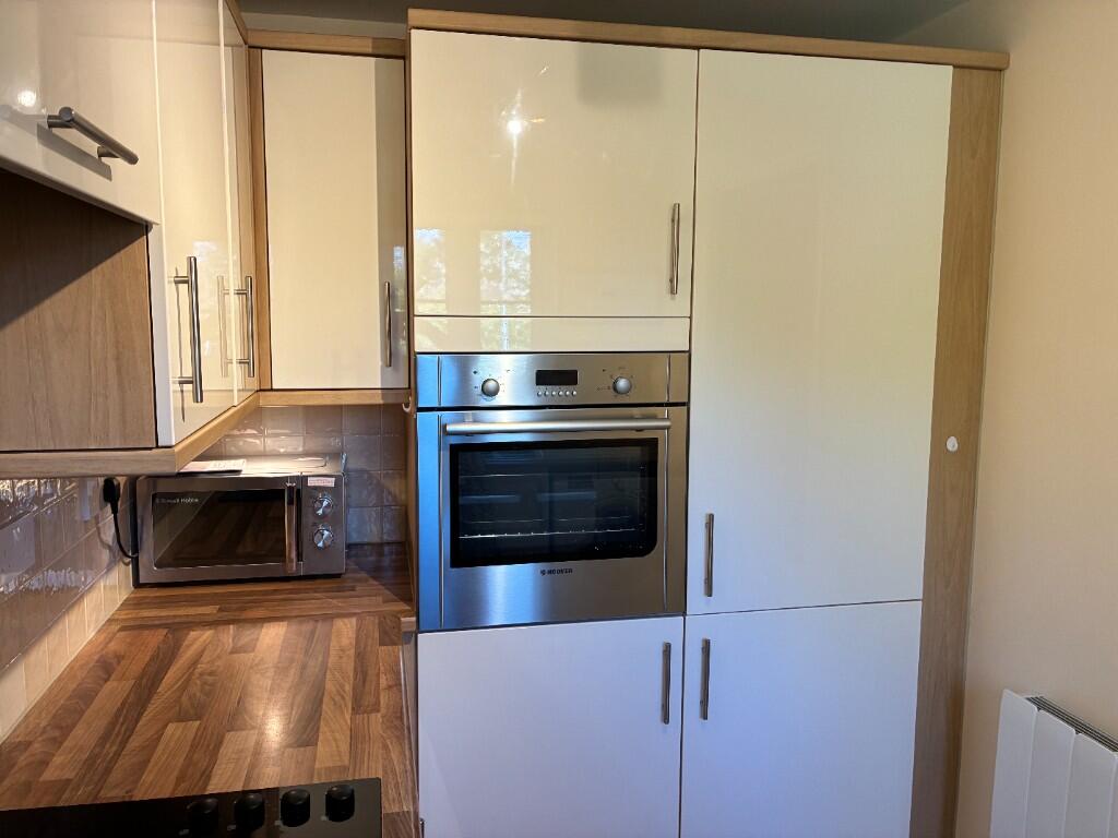 Additional image 10 of 9 Grange Court, 298 Warwick Road, Solihull, B92 7GL