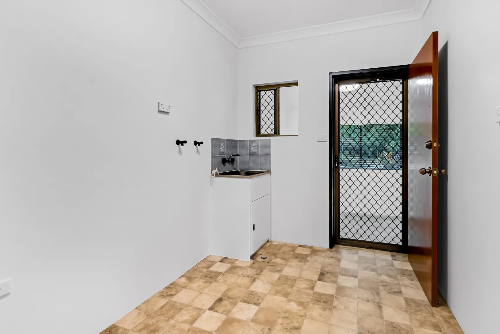Additional image 20 of 6 Falcon Street, Bayview Heights QLD 4868