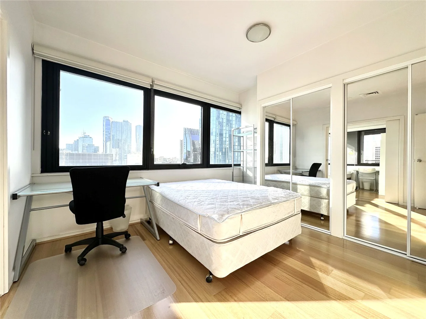 Additional image 4 of 2209/250 Elizabeth Street, Melbourne VIC 3000