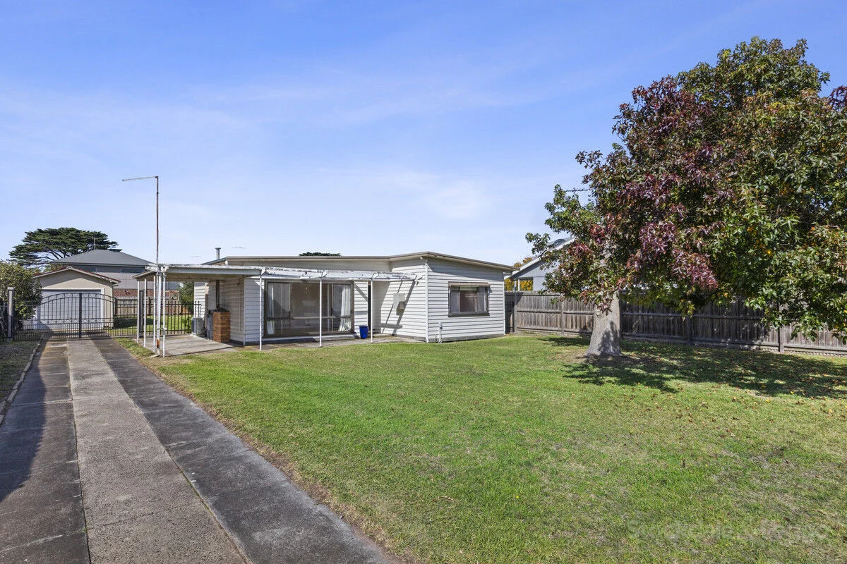 Additional image 2 of 27 St Leonards Parade, St Leonards VIC 3223