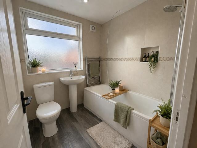 Silverlands Close, Hall Green, Birmingham photo 5