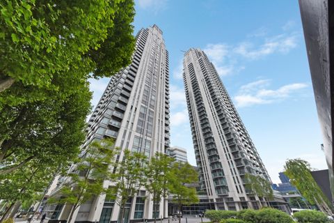 West Tower, 1 Pan Peninsula Square, Canary Wharf, London E14