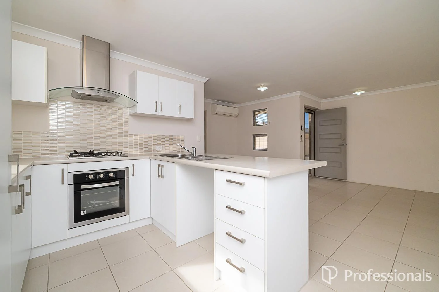Additional image 7 of 10B Pinelle Parkway, Aubin Grove WA 6164
