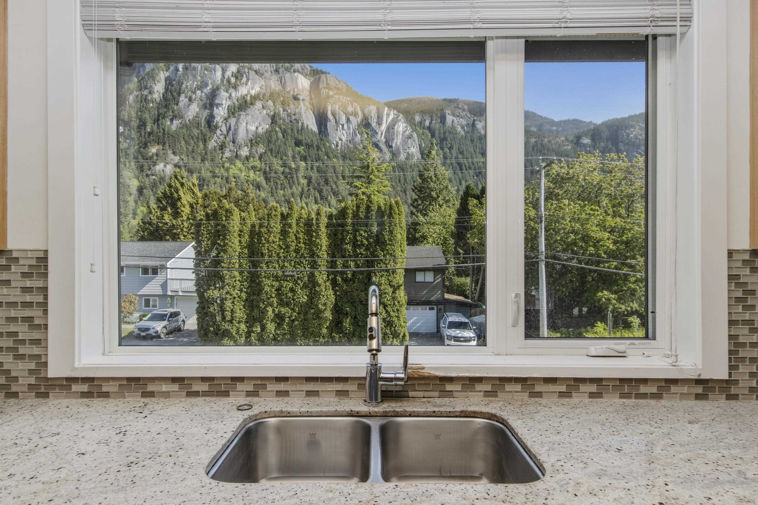 Additional image 6 of 208-1909 Maple Drive, Squamish, BC, V8B 0T1